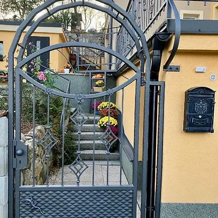 Viktoria Appartement *